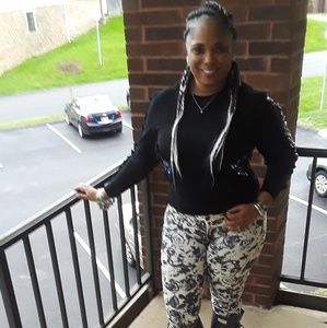 Meet your Posher, Sherrie